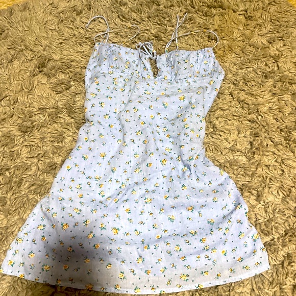 Pretty summer dress - Picture 1 of 3